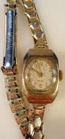 A 9ct gold cased ladies watch