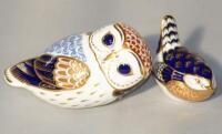 A Royal Crown Derby Imari pattern owl paperweight