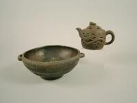 Two items of Continental pottery