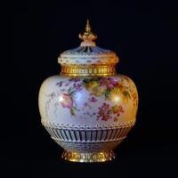 A Royal Worcester blush ivory pot pourri jar and cover