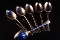 Six Elizabeth II silver teaspoons