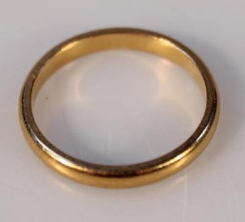 A 22ct gold wedding band