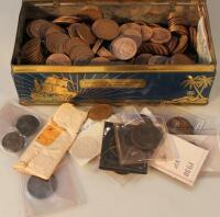 A large quantity of pre-decimal halfpennies