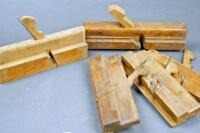 A collection of beechwood moulding and sash planes (33).