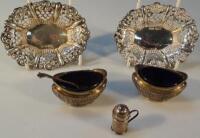 A pair of Edwardian silver bonbon dishes