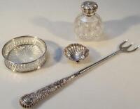 A quantity of silver and silver plate