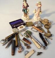 A quantity of bygones and collectables