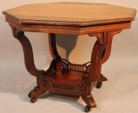 An Edwardian mahogany occasional table