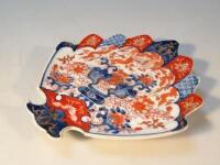 A Meiji period Japanese imari fan shaped dish