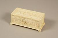 A late 19th/early 20thC carved Indian ivory box