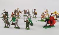 A selection of mid 20thC toy soldiers