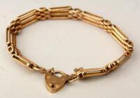 An early 20thC gate link bracelet