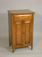 An early 20thC walnut side cabinet