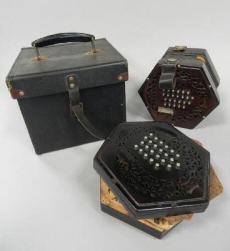An Edwardian hexagonal musical concertina