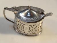 A Victorian mustard pot