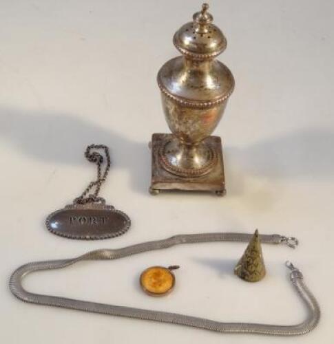 A quantity of various jewellery and effects