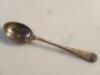 A cased set of George V silver teaspoons - 2