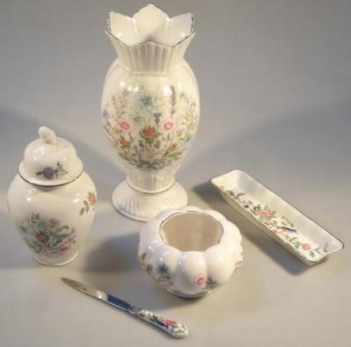 A quantity of Aynsley china