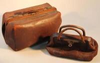 A mid-20thC leather Gladstone bag