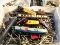 A quantity of Hornby OO-gauge track