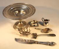 A quantity of various early 20thC and later silver plate