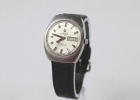 A Roamer Searock automatic gentleman's stainless steel wristwatch