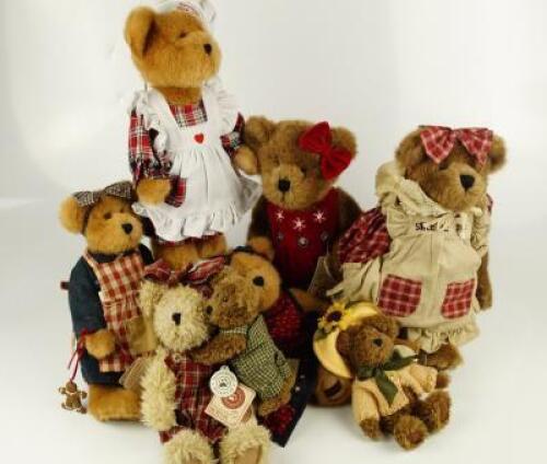 A collection of Boyd's Teddy Bears (26).