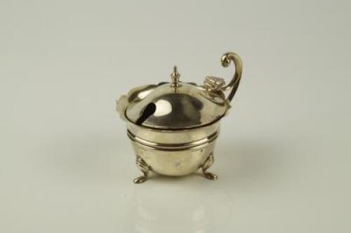 A George V silver mustard pot