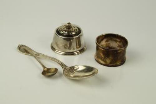 Various items of small silver