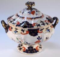 A Victorian Mason's Ironstone china soup tureen and cover