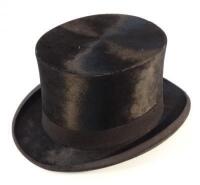 A top hat