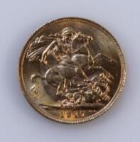 A George V gold sovereign