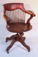 An early 20thC captain's chair