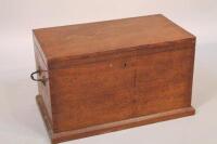 An early 20thC oak box