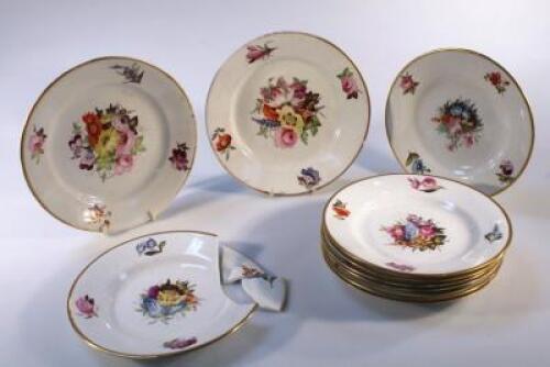 An early 19thC Derby dessert service