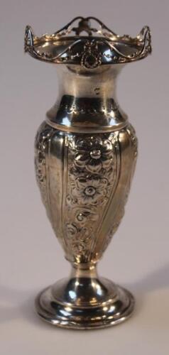 An Edwardian silver stem vase