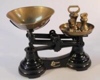 A set of Librasco scales and associated brass weights. (various dimensions