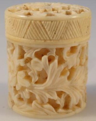 A Chinese ivory cotton reel case