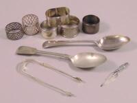 A collection of small silver and plate