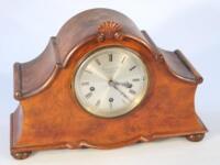 An early 20thC Bravingtons cased mantel clock