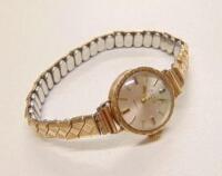 A ladies Avia wristwatch