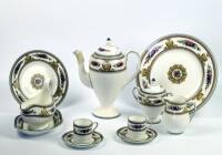 A Wedgwood Columbia pattern dinner and coffee service