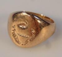 A 9ct gold signet ring