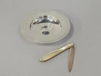 A modern silver Armada dish