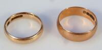 Two 9ct gold wedding bands