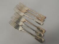 A set of six William IV silver Fiddle pattern forks