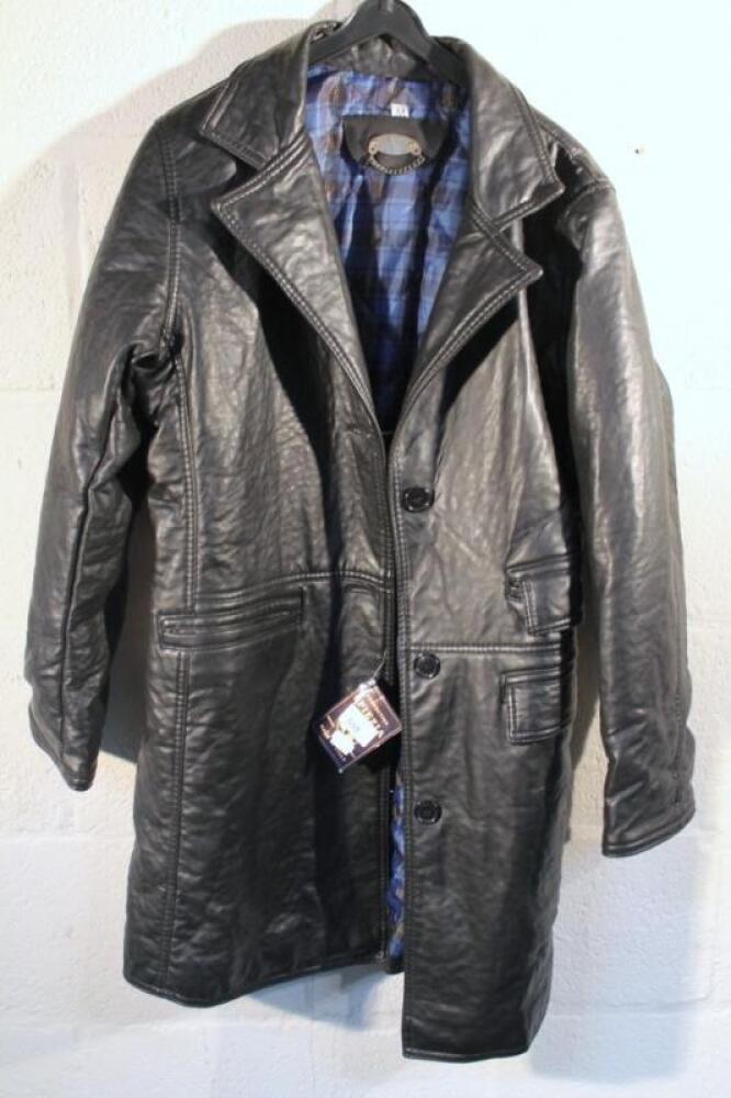 Amazon.com: Women's Italian Leather Jacket Cropped Round Collar Genuine  Leather D'Arienzo Handmade in Italy : Handmade Products