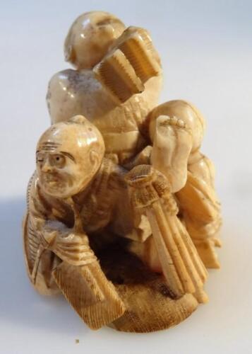 A Japanese ivory netsuke