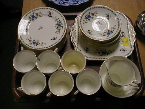 A Shelley bone china Chelsea pattern part tea service