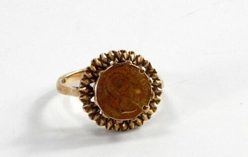 A 9ct gold gentleman's signet ring
